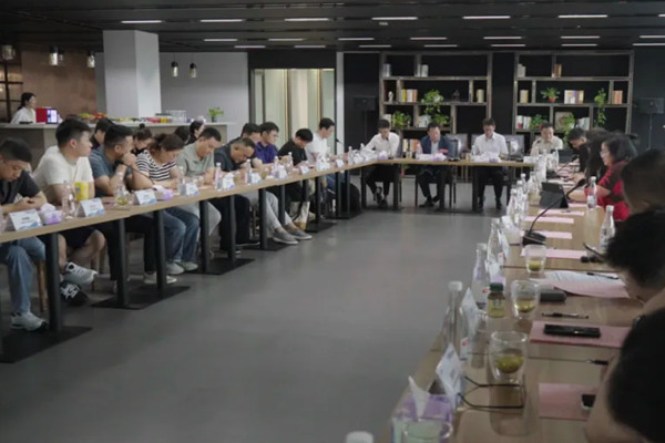 户外服装产业出海业务专题交流会在江苏昆山顺利召开